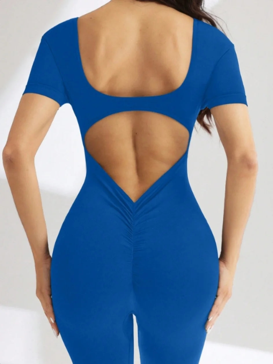 One piece seamless spandex U-neck short sleeved bodysuit with hip